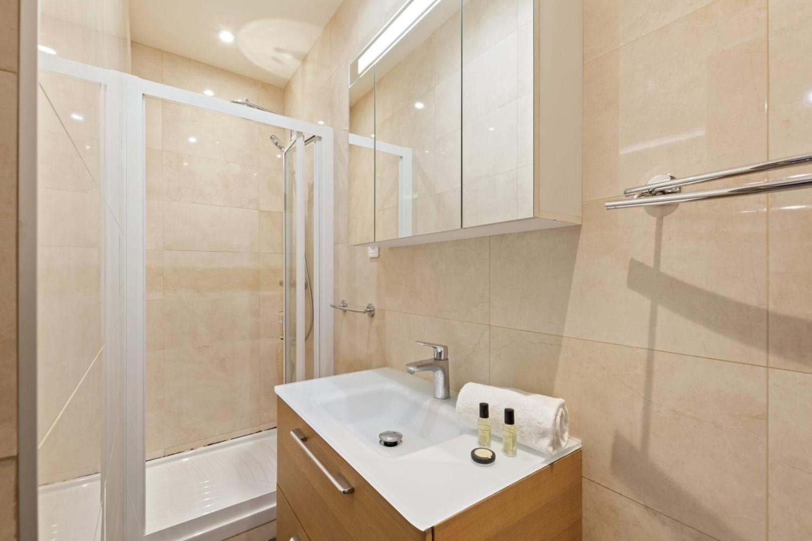 Ferienwohnung Guestready - Apt Fonctionnel Situe Dansl E 15Eme Paris Exterior foto